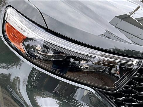 Used 2022 Ford Explorer ST w/ Equipment Group 401A image 28