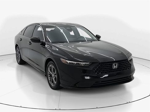 Certified 2023 Honda Accord EX-L image 3