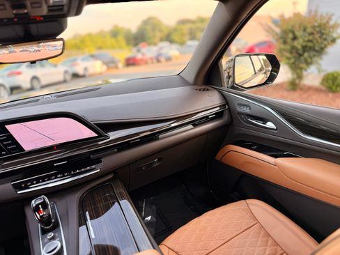Used 2021 Cadillac Escalade Sport w/ LPO, ONYX Package AWD/4WD image 46