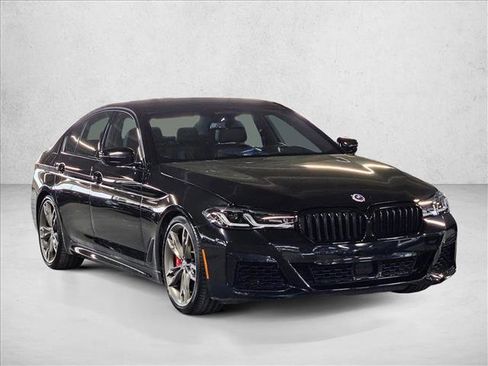 Used 2023 BMW M550i xDrive w/ Executive Package AWD/4WD image 3