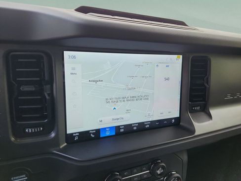 New 2025 Ford Bronco Badlands image 14