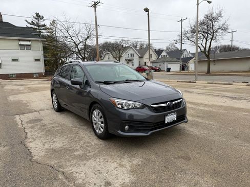 Used 2020 Subaru Impreza 2.0i Premium image 1