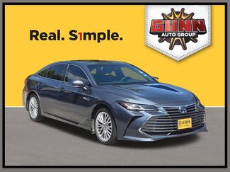 Used 2021 Toyota Avalon Limited FWD video 1