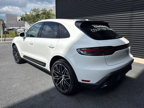Certified 2026 Porsche Macan AWD/4WD image 2