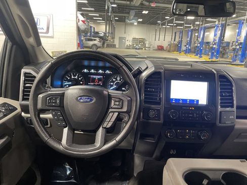 Used 2020 Ford F150 XLT w/ Equipment Group 302A Luxury AWD/4WD image 44