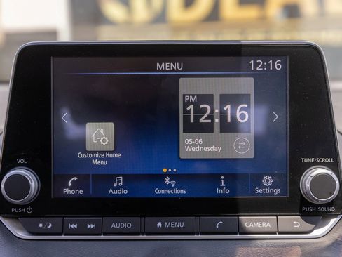 Used 2023 Nissan Sentra SV FWD image 18