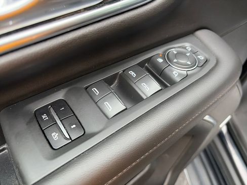 Used 2021 Chevrolet Tahoe High Country AWD/4WD image 28