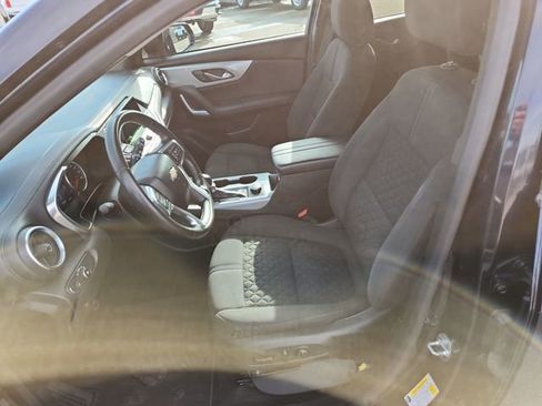 Used 2020 Chevrolet Blazer LT image 18