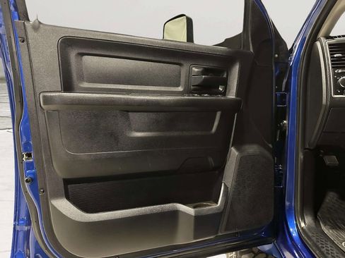 Used 2016 RAM 2500 Tradesman w/ Chrome Appearance Group AWD/4WD image 16