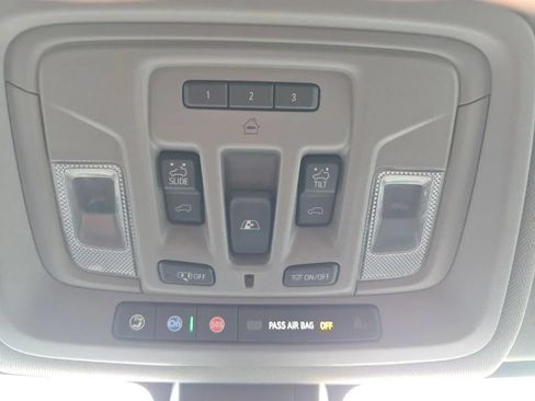 Used 2022 Chevrolet Silverado 2500 LTZ w/ LTZ Premium Package AWD/4WD image 38