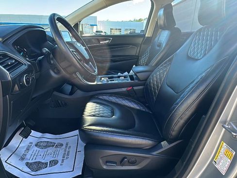 Used 2023 Ford Edge Titanium w/ Equipment Group 301A image 10