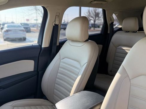 Used 2019 Ford Edge SEL w/ Equipment Group 201A image 22