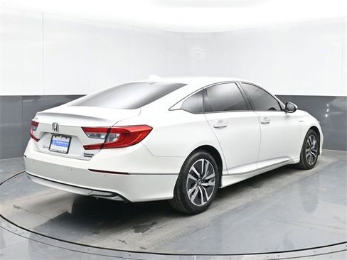 Used 2019 Honda Accord Touring image 10