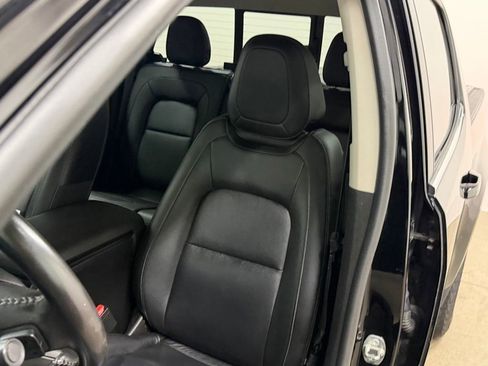 Used 2016 Chevrolet Colorado LT image 37