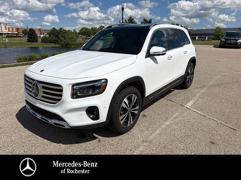 Certified 2026 Mercedes-Benz GLB 250 4MATIC image 1