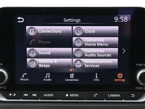 Used 2023 Nissan Rogue SV FWD image 10