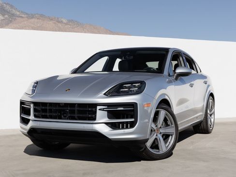 Certified 2026 Porsche Cayenne Coupe AWD/4WD image 1