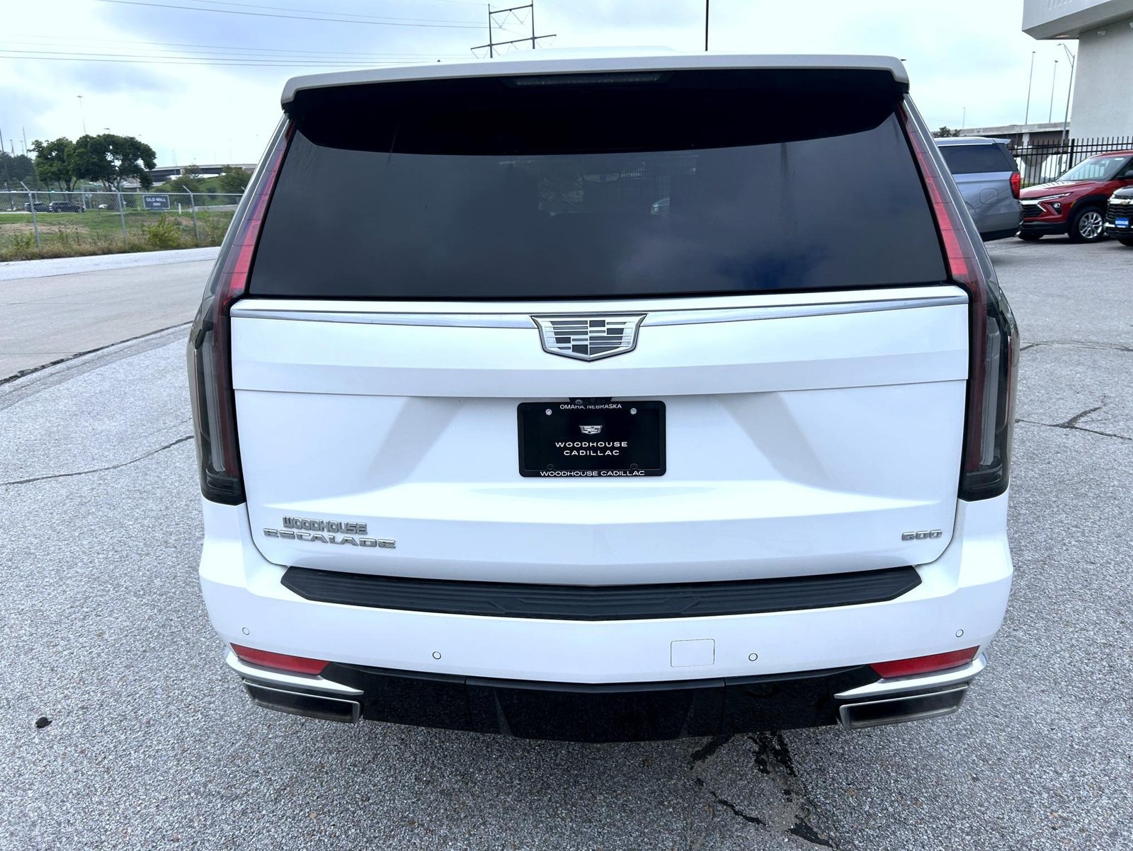 Used 2021 Cadillac Escalade Premium Luxury Platinum w/ Heavy-Duty Trailer Package AWD/4WD image 13