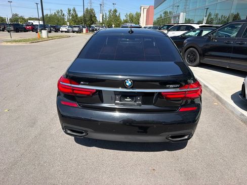 Used 2019 BMW 750i xDrive w/ M Sport Package AWD/4WD image 5