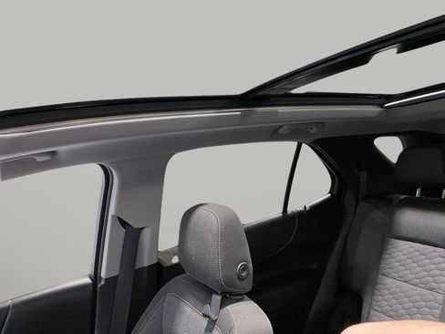 Used 2019 Chevrolet Equinox LT image 14