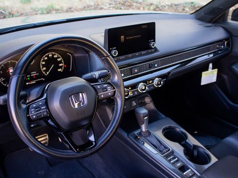 Used 2024 Honda Civic Sport image 12