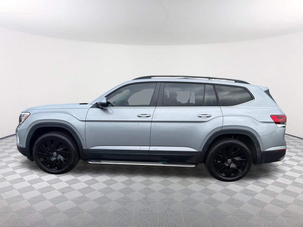 Used 2024 Volkswagen Atlas SE FWD image 8