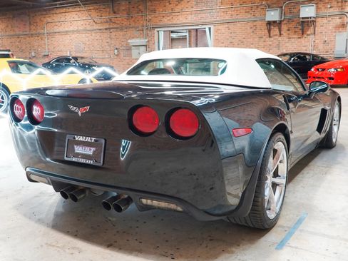 Used 2011 Chevrolet Corvette Grand Sport w/ Preferred Equipment Group RWD image 14