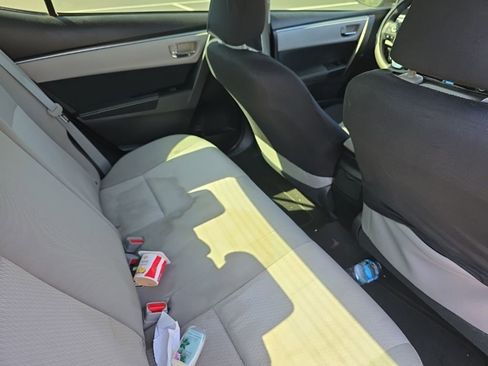 Used 2014 Toyota Corolla LE FWD image 15