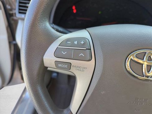 Used 2009 Toyota Camry LE image 14