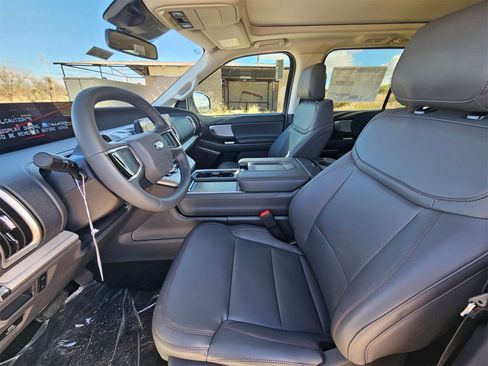 New 2025 Ford Expedition Max Active image 11