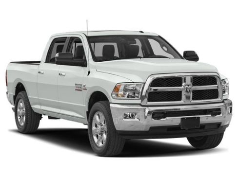 Used 2018 RAM 2500 SLT AWD/4WD image 9