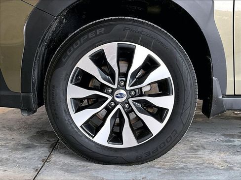 Used 2023 Subaru Outback Touring image 7