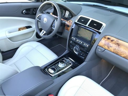 Used 2013 Jaguar XK Convertible RWD image 2
