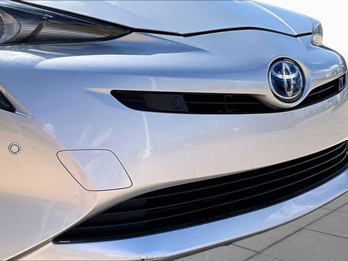 Used 2017 Toyota Prius Four w/ Advanced Technology Package FWD image 29
