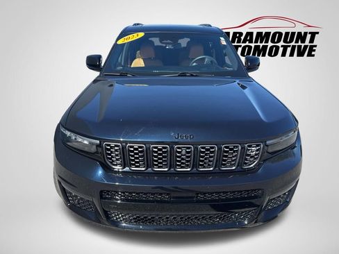 Used 2023 Jeep Grand Cherokee L Summit image 2