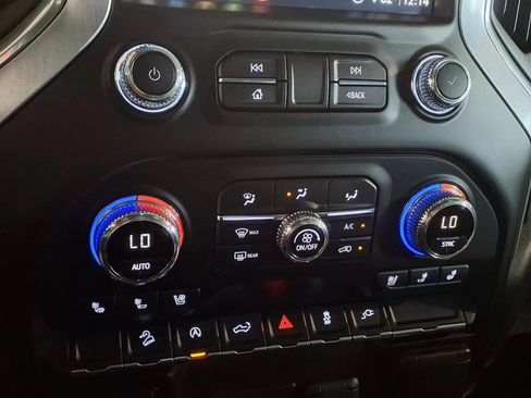 Used 2020 GMC Sierra 1500 SLT w/ SLT Premium Package AWD/4WD image 19