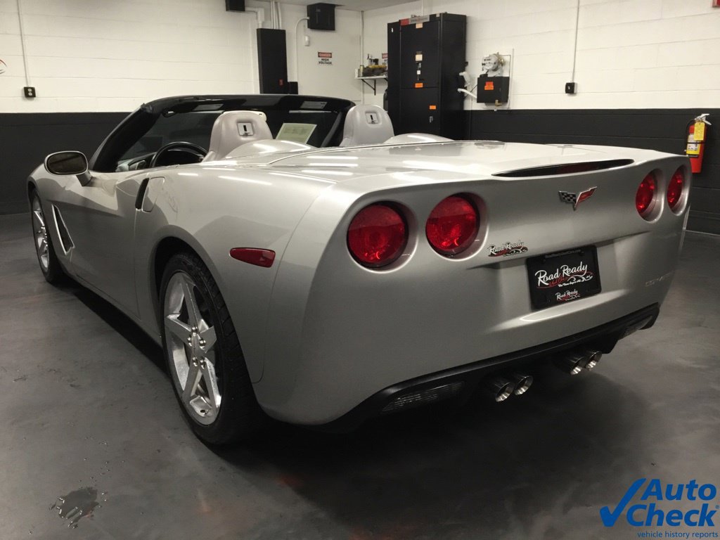 Used 2005 Chevrolet Corvette Convertible w/ Preferred Equipment Group RWD image 8