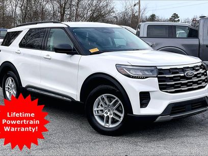 Used 2025 Ford Explorer Active