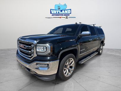Used 2017 GMC Sierra 1500 SLT w/ SLT Premium Package
