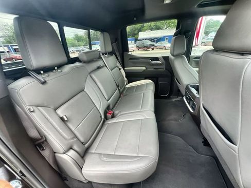 Used 2023 GMC Sierra 1500 SLT w/ SLT Premium Plus Package AWD/4WD image 26