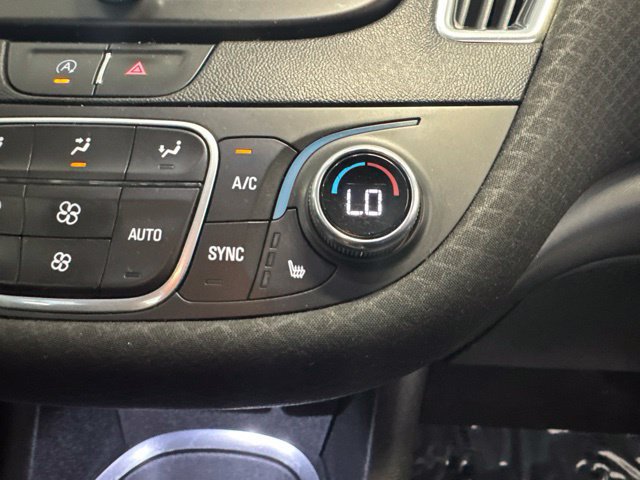 Used 2020 Chevrolet Malibu LT FWD image 23