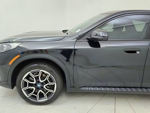 Used 2025 BMW X2 xDrive28i image 9