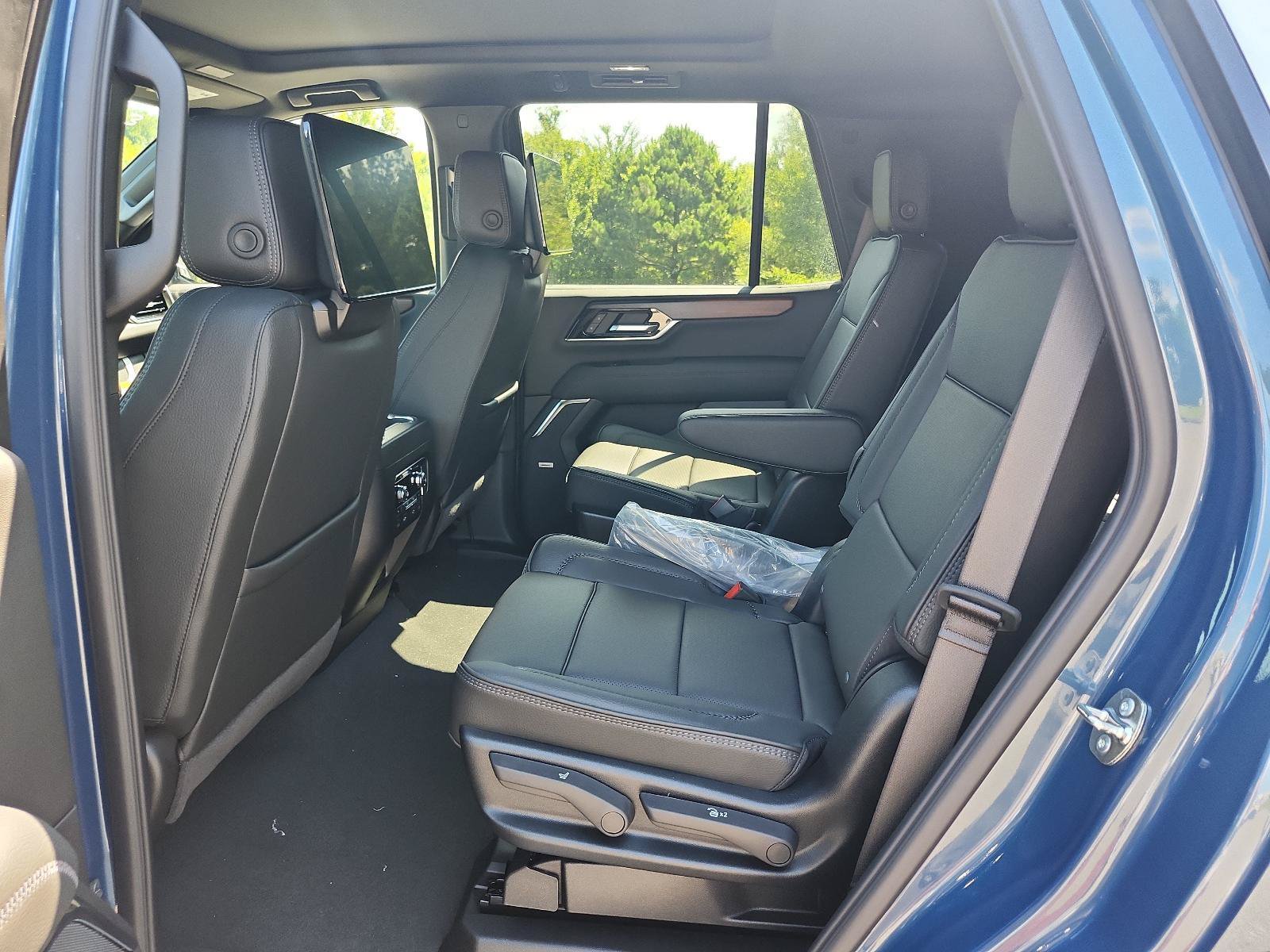 New 2026 GMC Yukon Denali w/ Denali Reserve Package AWD/4WD image 14