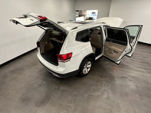 Used 2019 Volkswagen Atlas SE w/ Panoramic Sunroof Package image 53