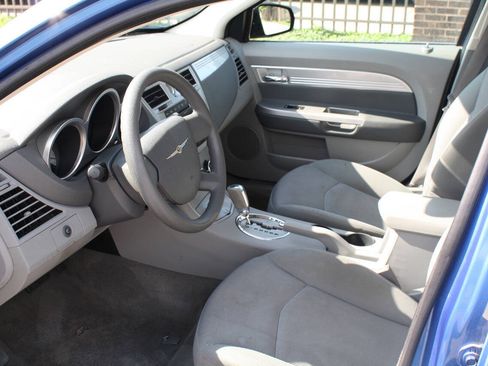 Used 2007 Chrysler Sebring Touring FWD image 5