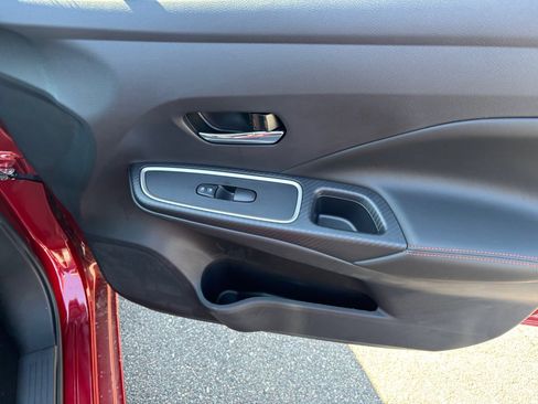 New 2025 Nissan Versa SR w/ Trunk Package image 31