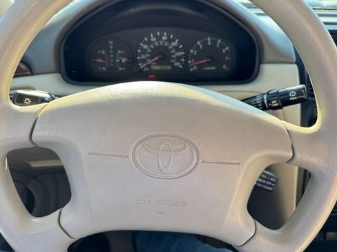 Used 2000 Toyota Solara SE FWD image 17