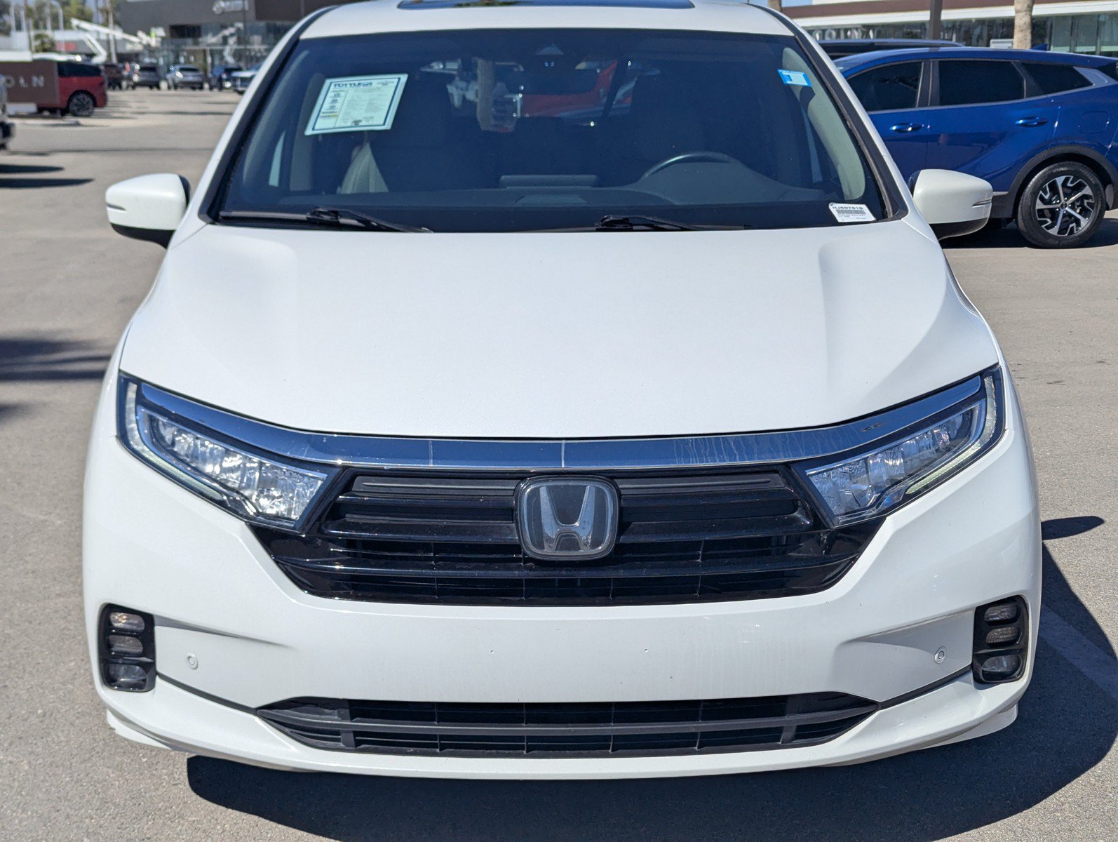 Used 2023 Honda Odyssey Elite image 6