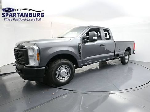 Used 2026 Ford F250 XL RWD image 3