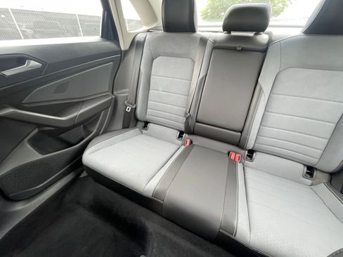 Used 2025 Volkswagen Jetta SE image 39